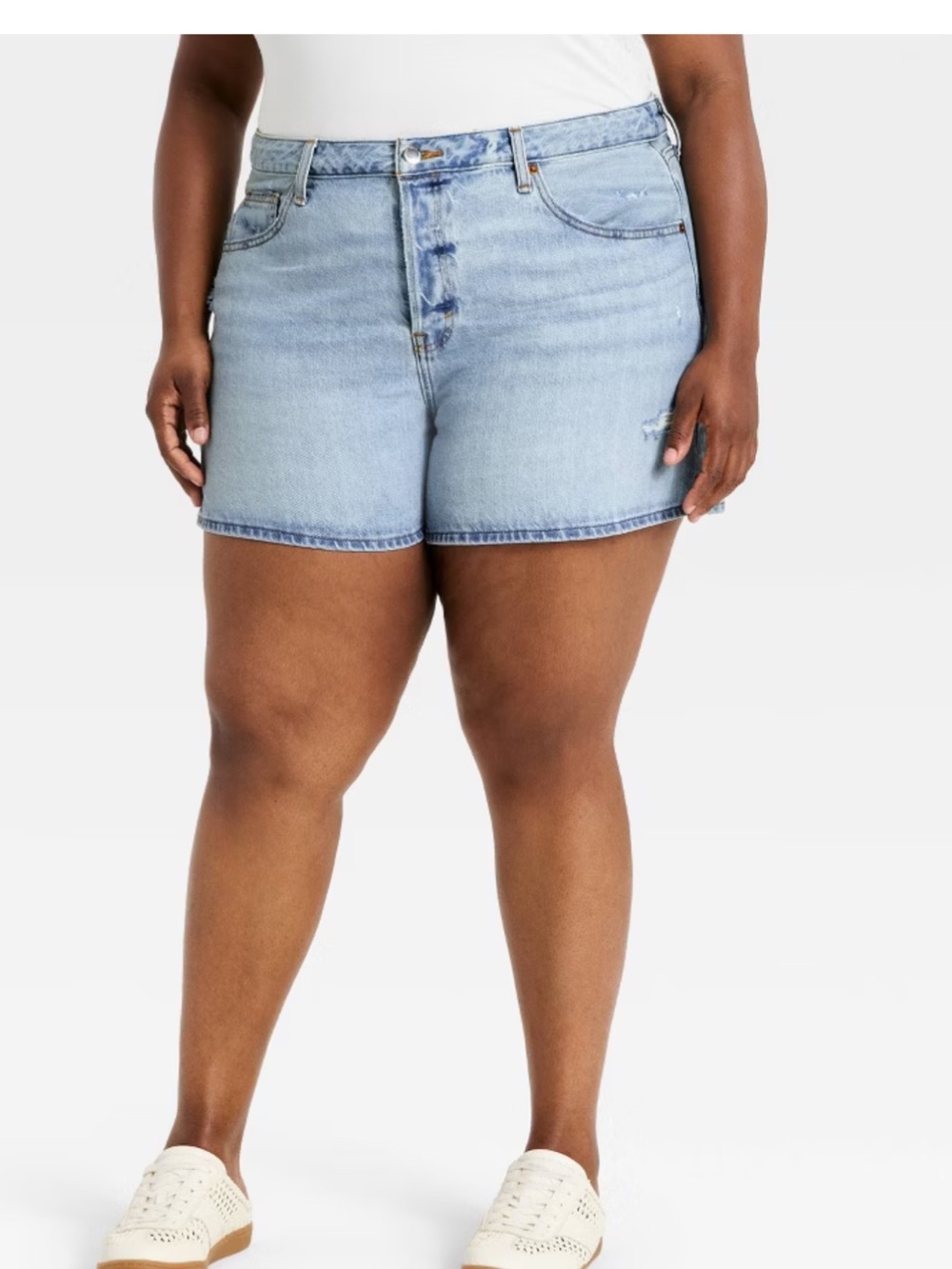 Universal Thread Light Wash Denim Shorts. Baggy relaxed fit. Size 20
